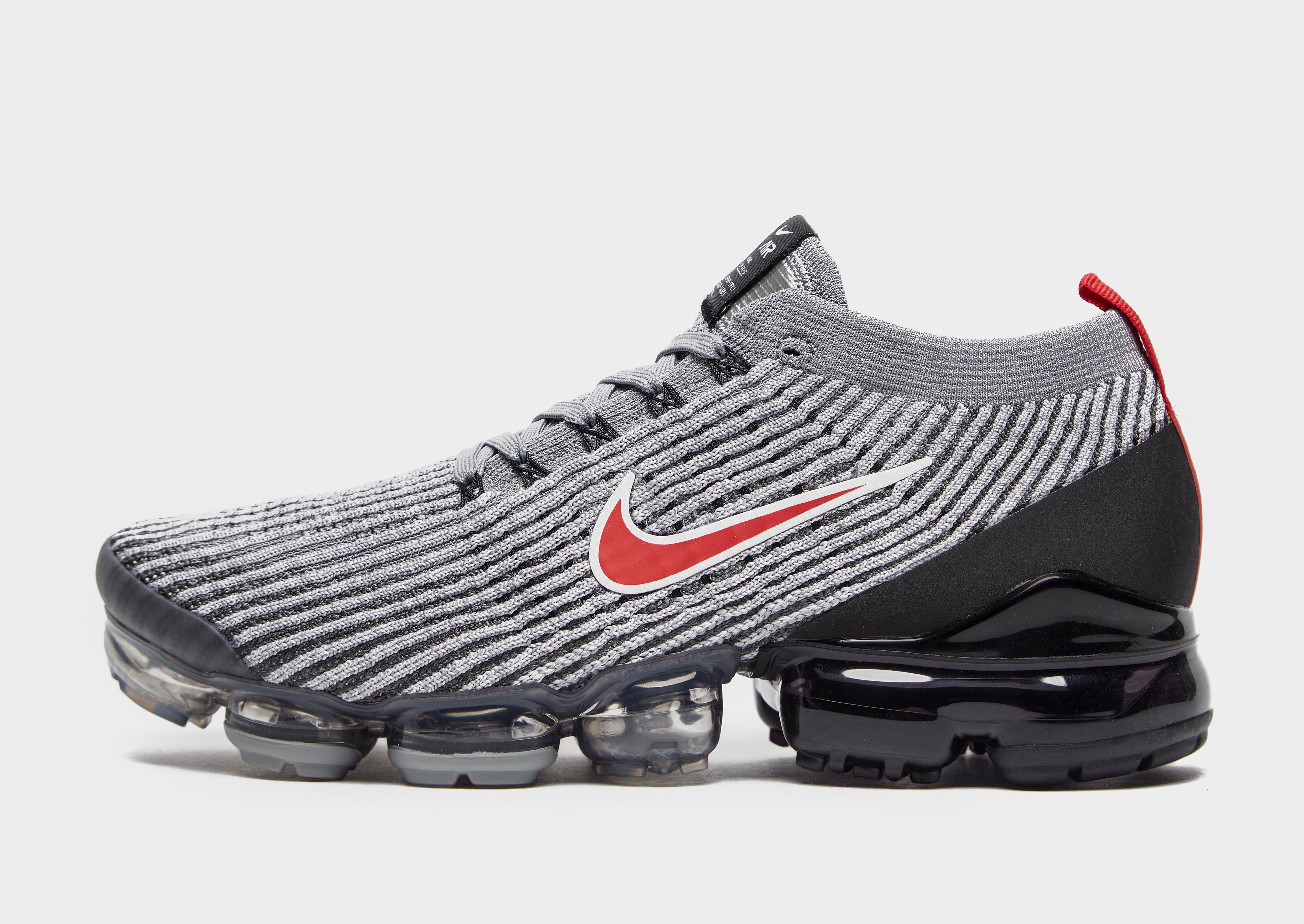Nike Vapormax Plus Chicago CW6974 100 in 2020 Red and